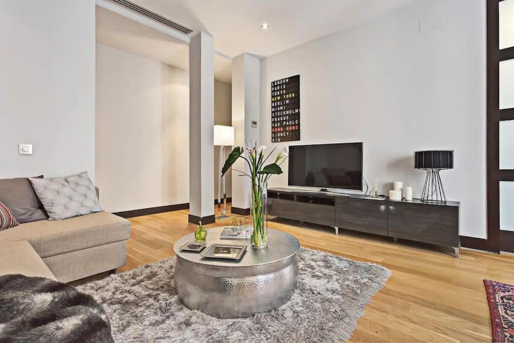 Spacious Luxury 1Br In Centro! S.An Madrid Esterno foto